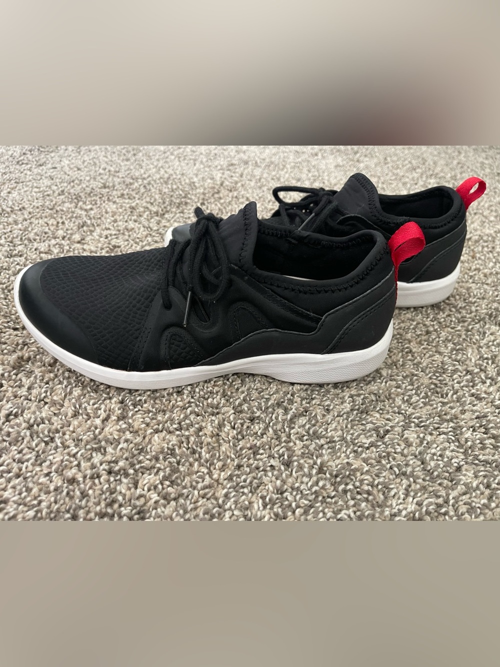 Women’s Vionic Storm Sneakers Black White Red Size 6.5